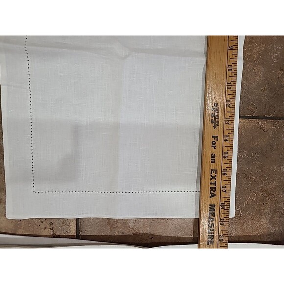 10pk Southern Living 19" L x 14" W Linen/Cotton Placemats, White - Picture 3 of 10